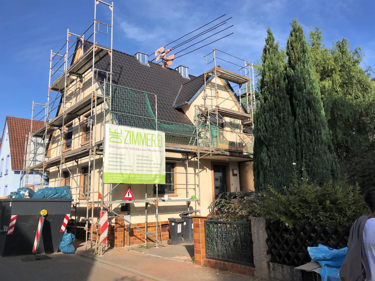 Energetische Sanierung und eine neue Gaube in Hochstadt