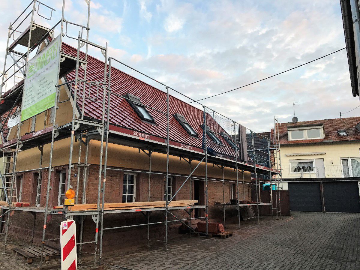 Aufstockung und Neubau eines Dachstuhls